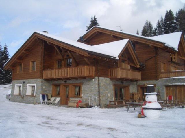 הוילה ואלדיסוטו Agriturismo Chalet Caribona מראה חיצוני תמונה